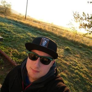 Meet your Posher, Christopher